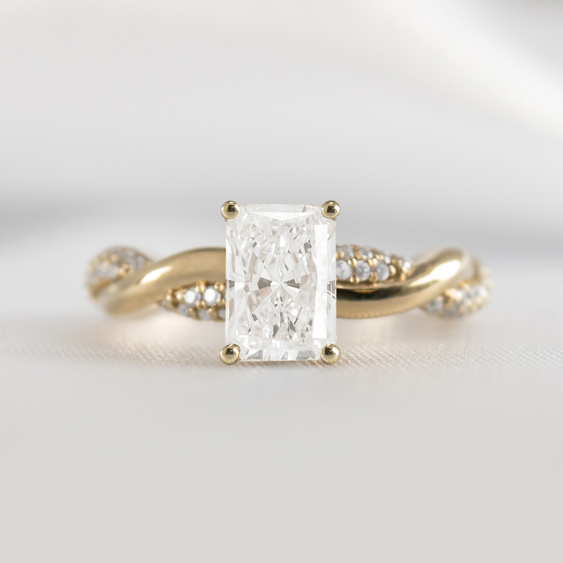 Shown in 1.5 Carat Diamond* The Amelia Diamond Twist Engagement Ring | Lisa Robin#color_14k-yellow-gold