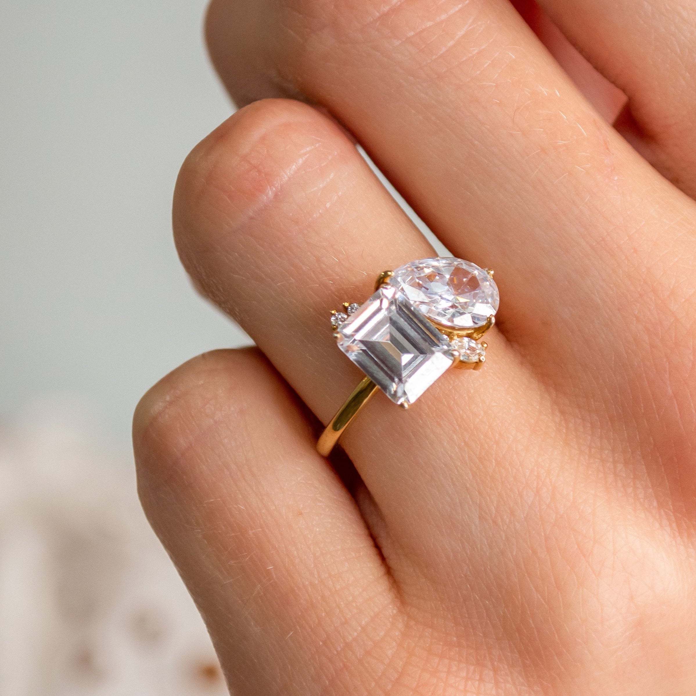 The Lyric Diamond Toi et Moi engagement ring | Lisa Robin