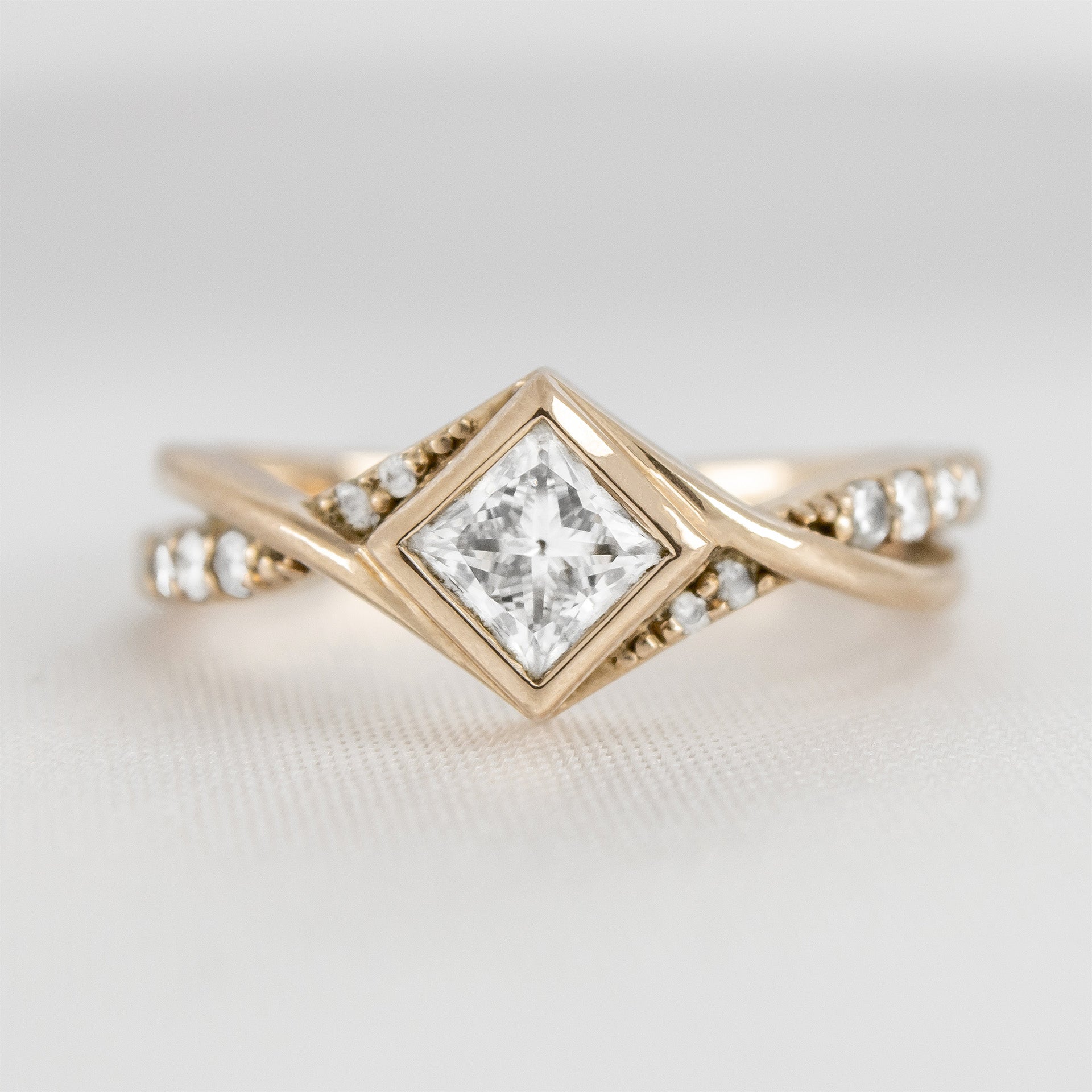 Shown in 1.0 Carat Diamond* The Oakley Twist Princess Cut Diamond Engagement Ring | Lisa Robin#color_14k-yellow-gold