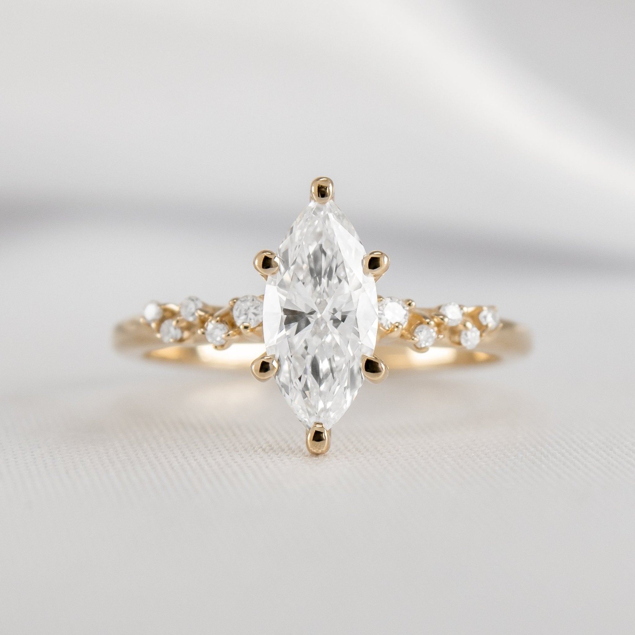 Show in 1.0 carat Diamond* The Polaris Diamond Engagement Ring / Lisa Robin#color_14k-yellow-gold
