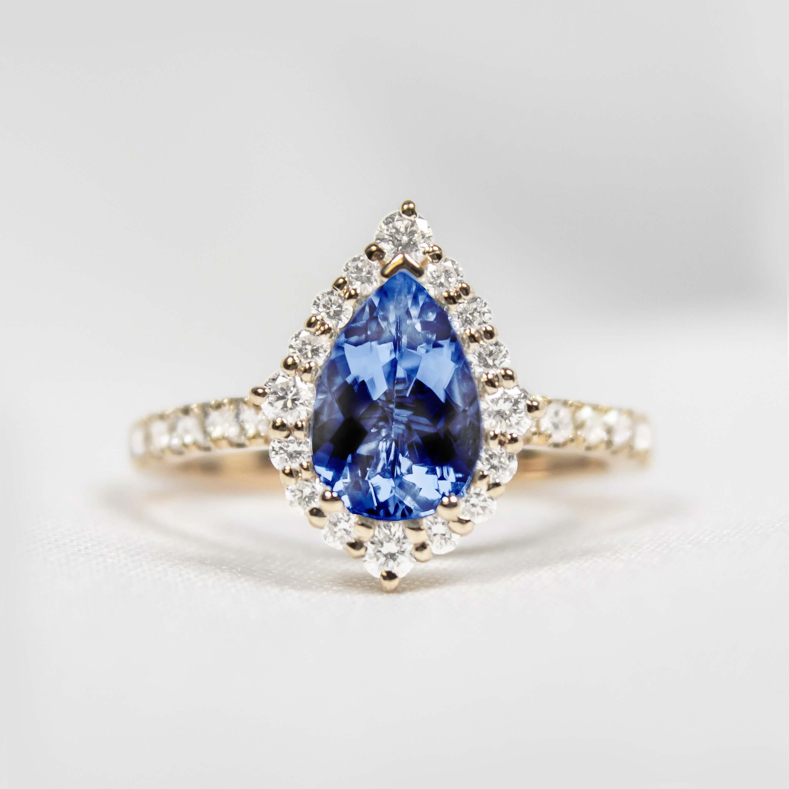 Show in 1.5 carat Blue Sapphire*The Sierra Pear Sapphire Halo Engagement Ring | Lisa Robin#color_14k-yellow-gold