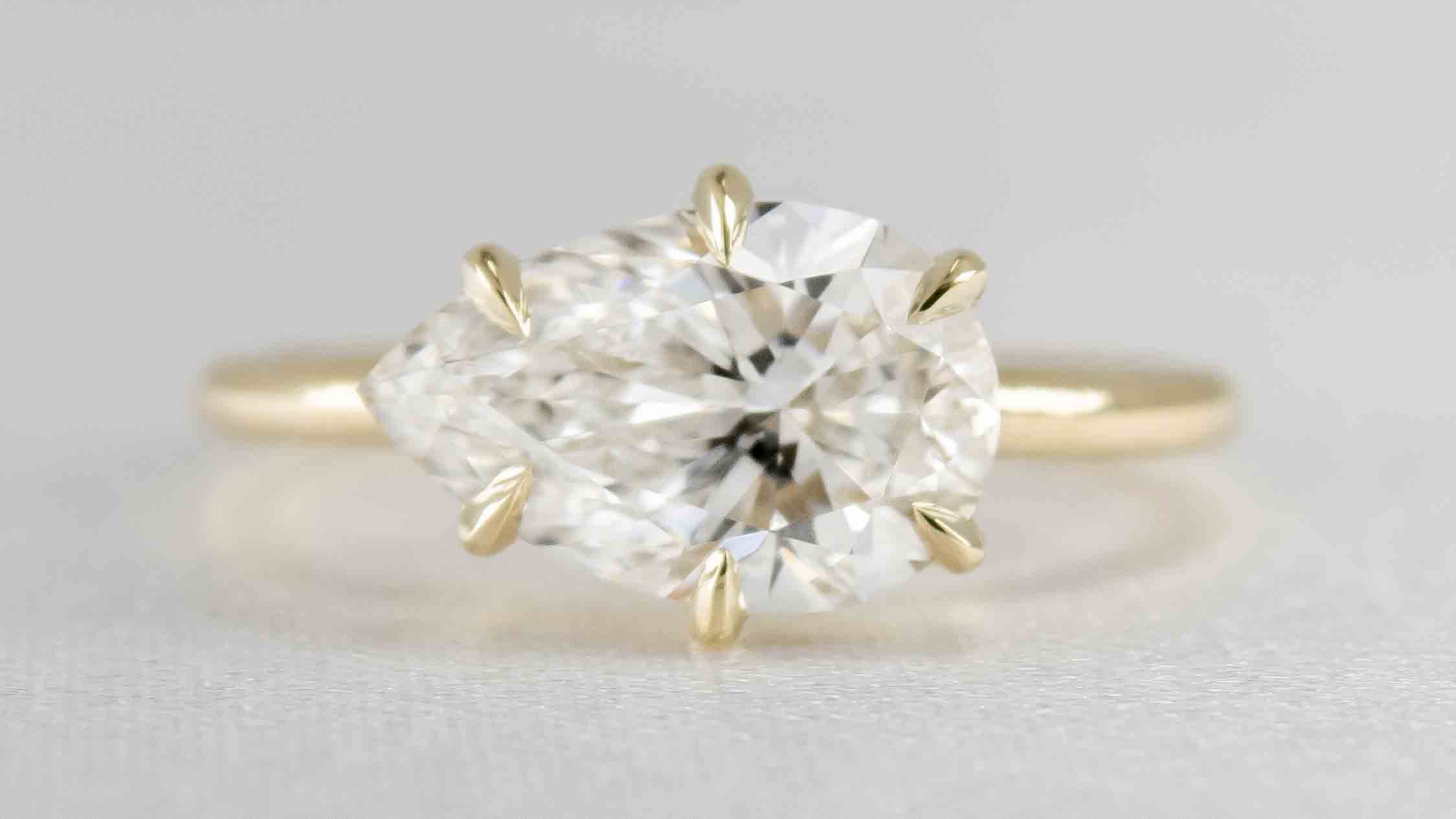 Pear Cut Diamond Engagement Rings