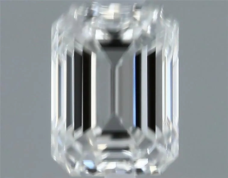 0.56ct Emerald Natural Diamond (Colour F, Clarity VVS1, GIA Certified)