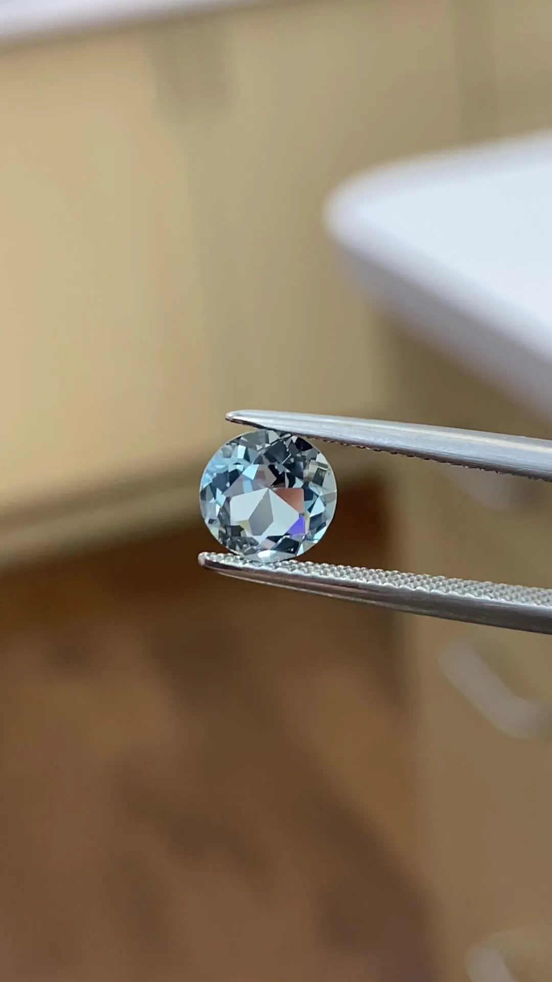 1.00ct Round Natural Aquamarine (Colour Blue, Clarity Eye Clean, Cut Faceted)