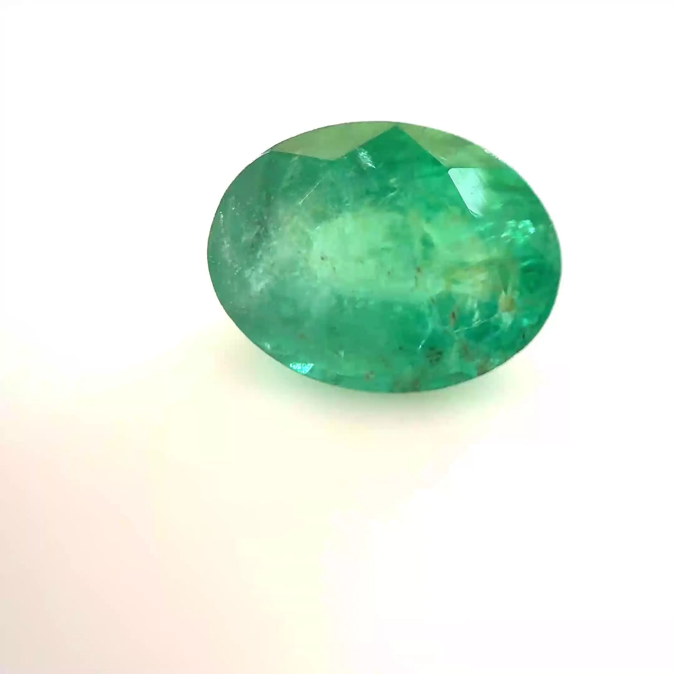 2.23ct Oval Natural Emerald (Colour Green, Clarity Moderately Included, Cut Faceted)