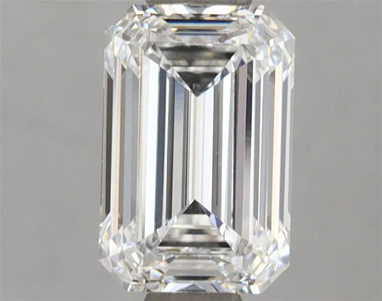 1.57ct Emerald Lab Grown Diamond (Colour E, Clarity VVS2, IGI Certified)