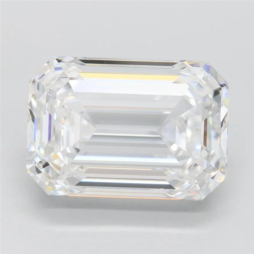 4.27ct Emerald Lab Grown Diamond (Colour G, Clarity VS2, IGI Certified)