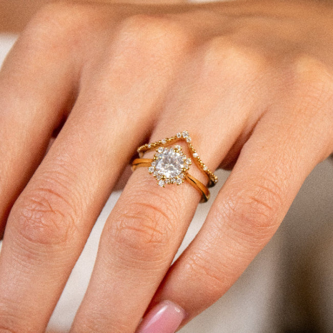 The Maeve Chevron Wedding Band