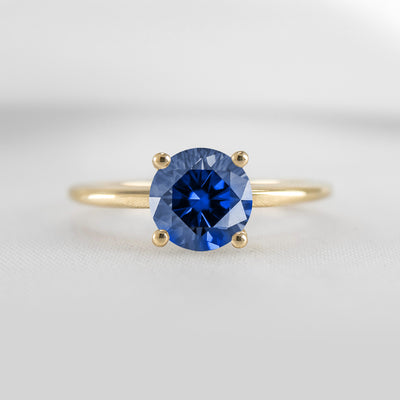 Shown in 1.0 carat Blue Sapphire* The Allison Round Blue Sapphire Engagement Ring | Lisa Robin#color_14k-yellow-gold