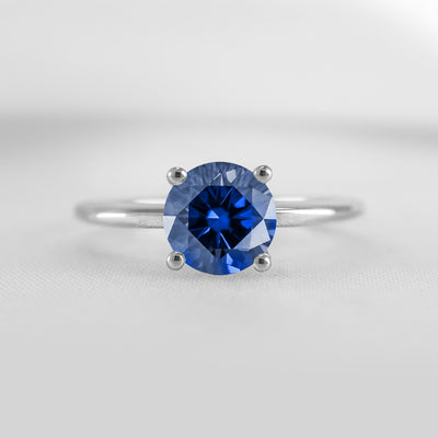 Shown in 1.0 carat Blue Sapphire* The Allison Round Blue Sapphire Engagement Ring | Lisa Robin#color_platinum