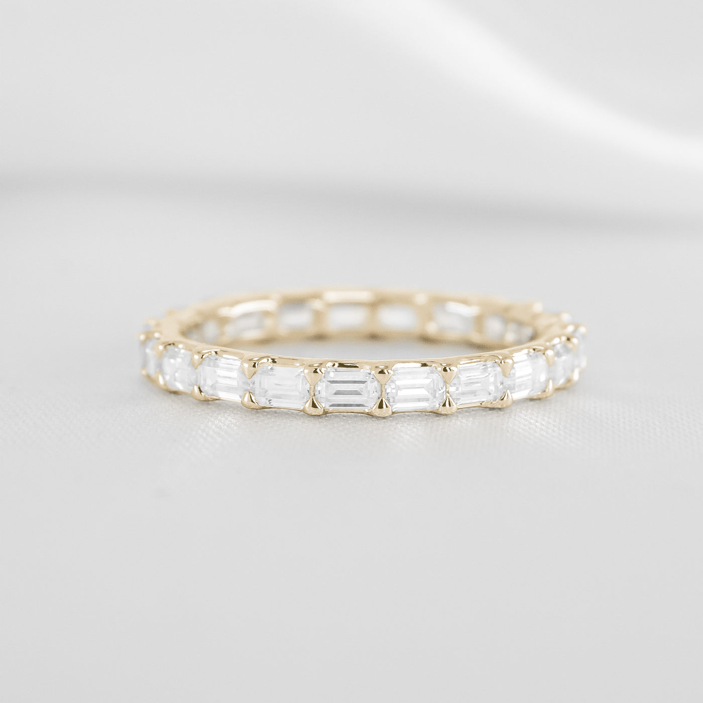 The Avery east west diamond eternity band | Lisa Robin#color_18k-yellow-gold