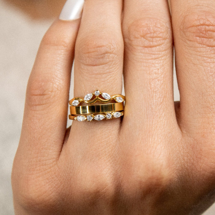 Matilda vintage chevron diamond 14K yellow gold wedding ring by Lisa Robin#color_14k-yellow-gold