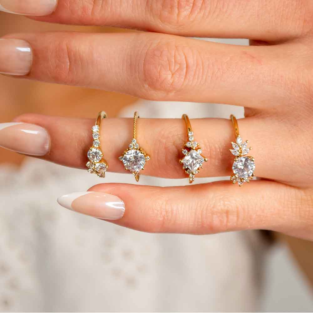 Cluster diamond engagement rings styles displayed on model | Lisa Robin