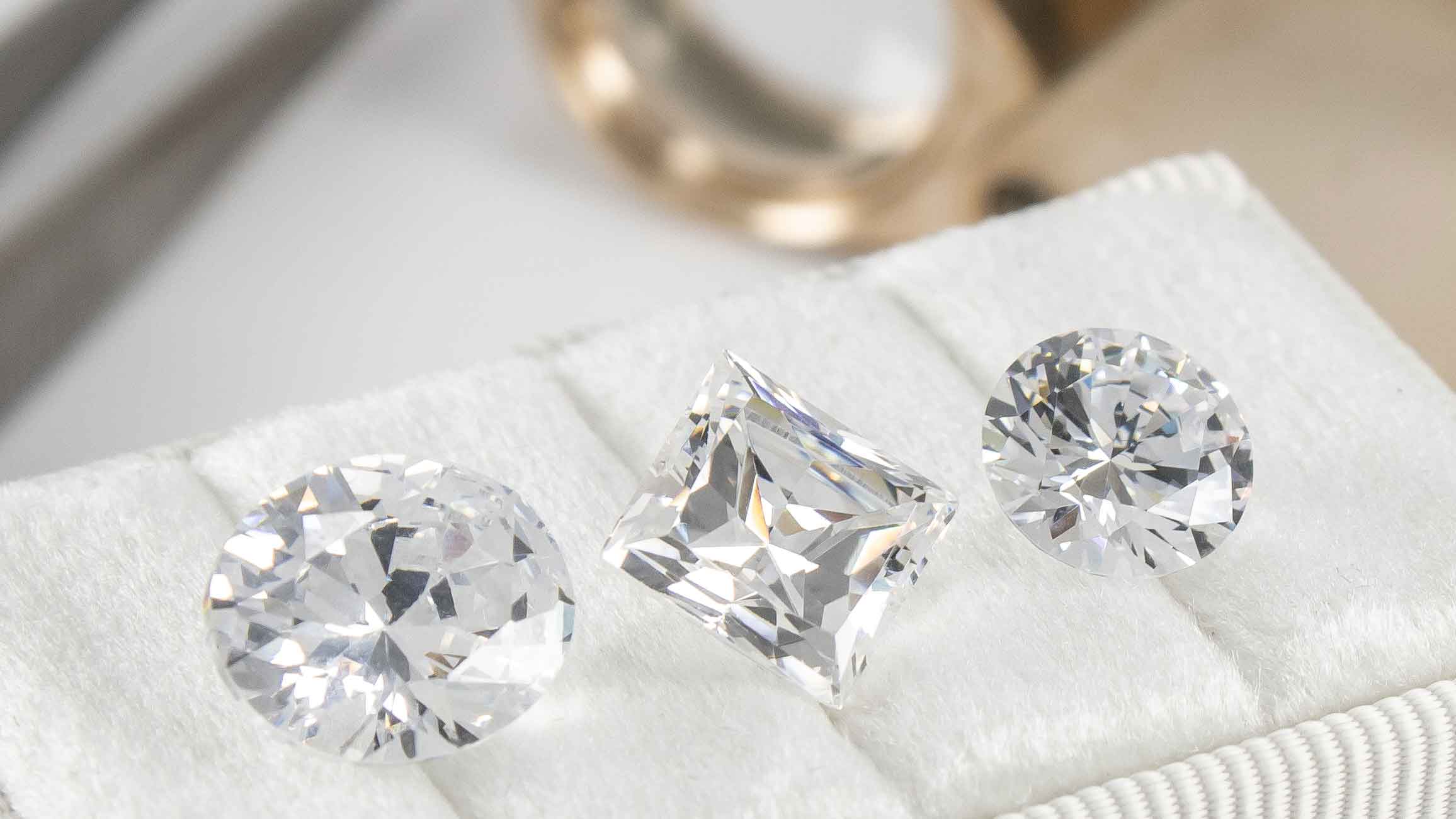 Diamonds on White Velevet | Lisa Robin