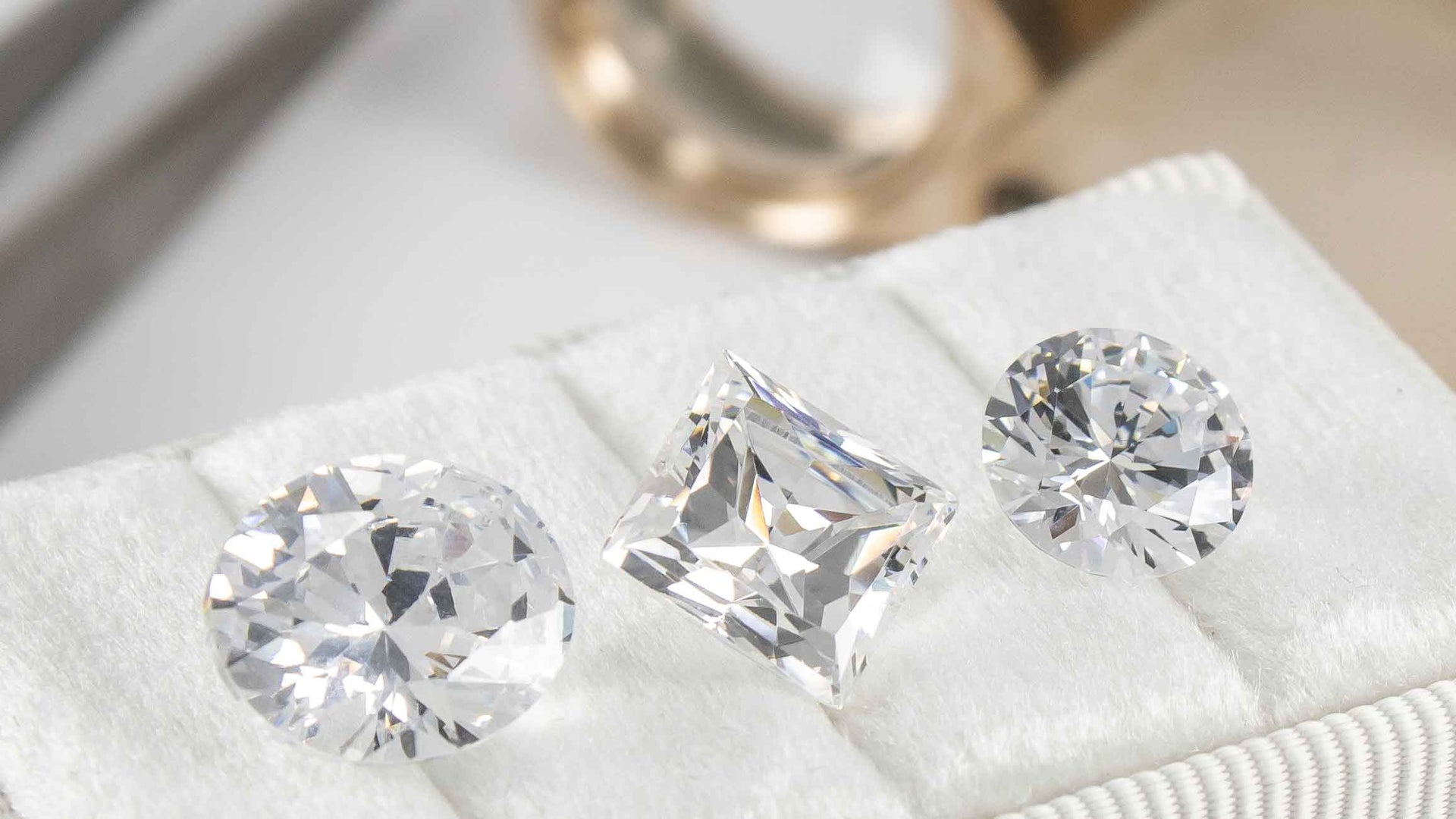 Lab Diamonds vs Moissanite vs Cubic Zirconia Lisa Robin