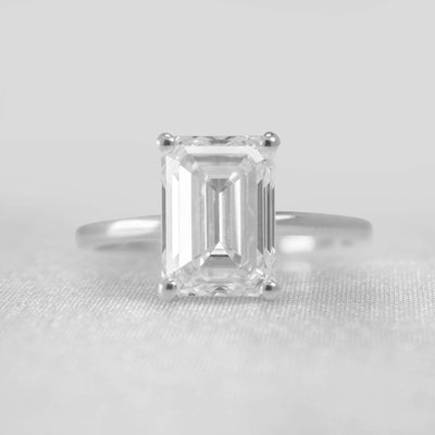 Shown in 4.0 carat Diamond* The Olivia Diamond Solitaire Engagement Ring | Lisa Robin#color_platinum
