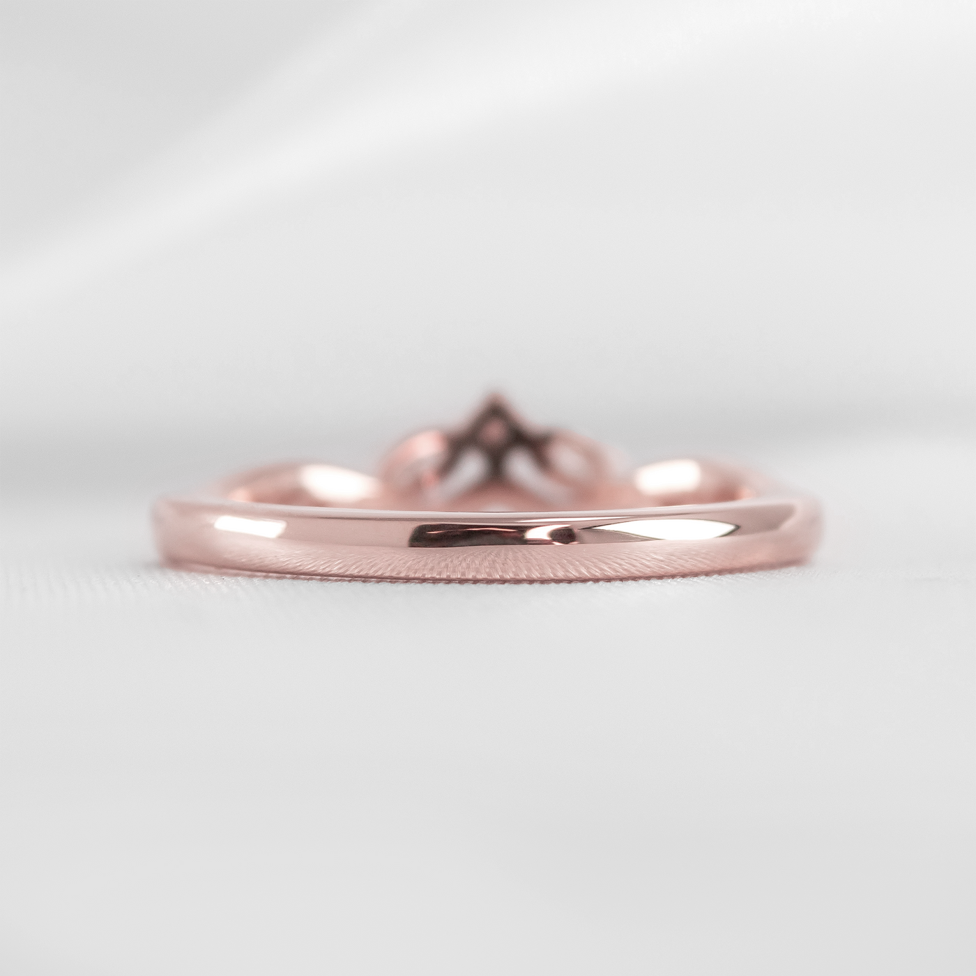The Evara Twist Marquise Diamond Wedding Ring | Lisa Robin#color_18k-rose-gold