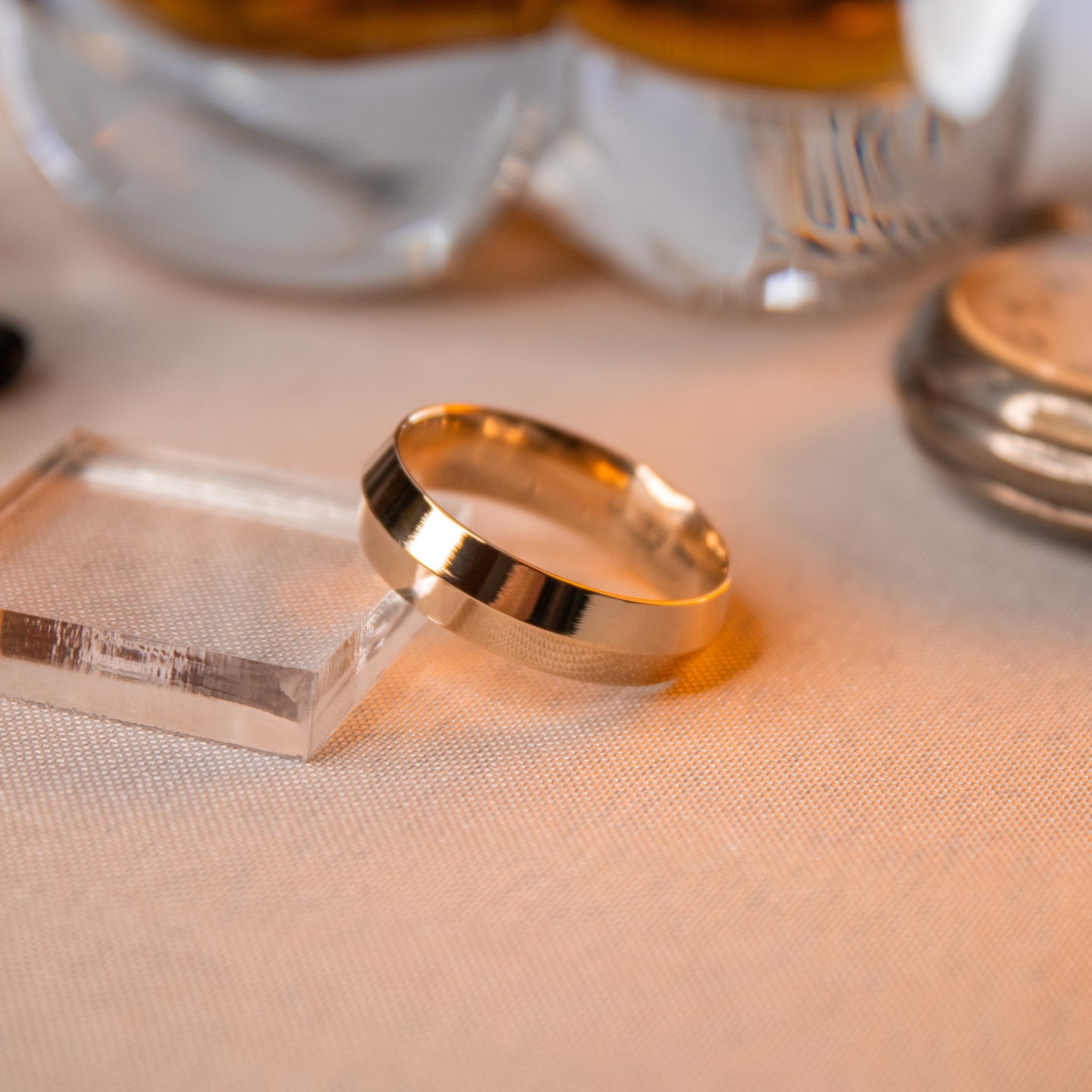 The Flynn Knife Edge Wedding Ring