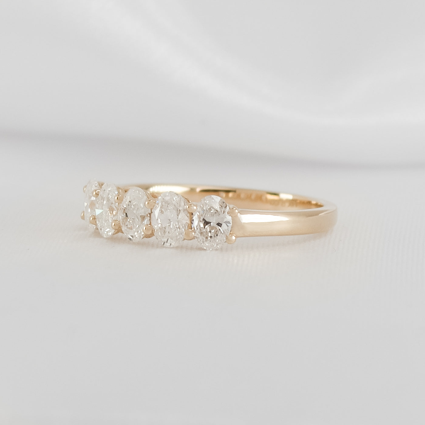 The Guthrie Five Stone Oval Diamond Engagement Ring | Lisa Robin#color_14k-yellow-gold