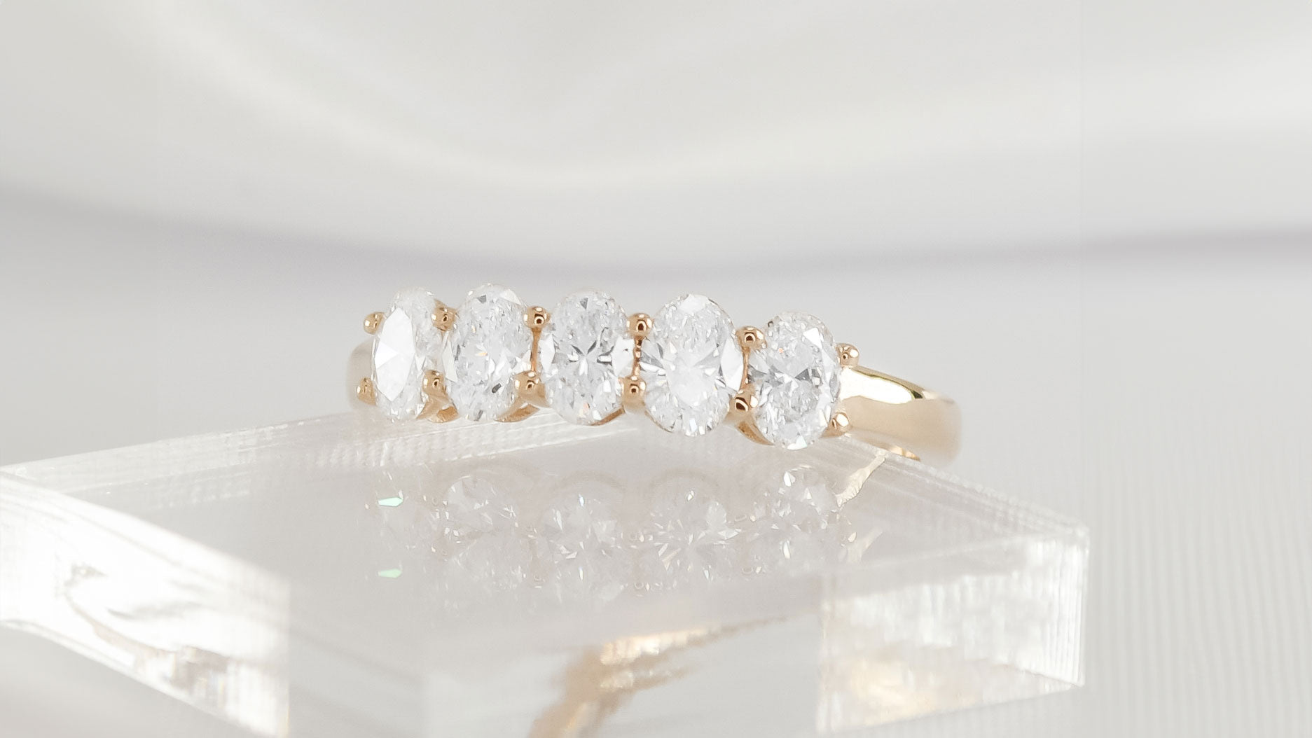 The Guthrie 5 stone diamond wedding ring | Lisa Robin