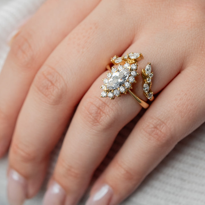 Marlowe Leaf Curved Open Wedding Ring
