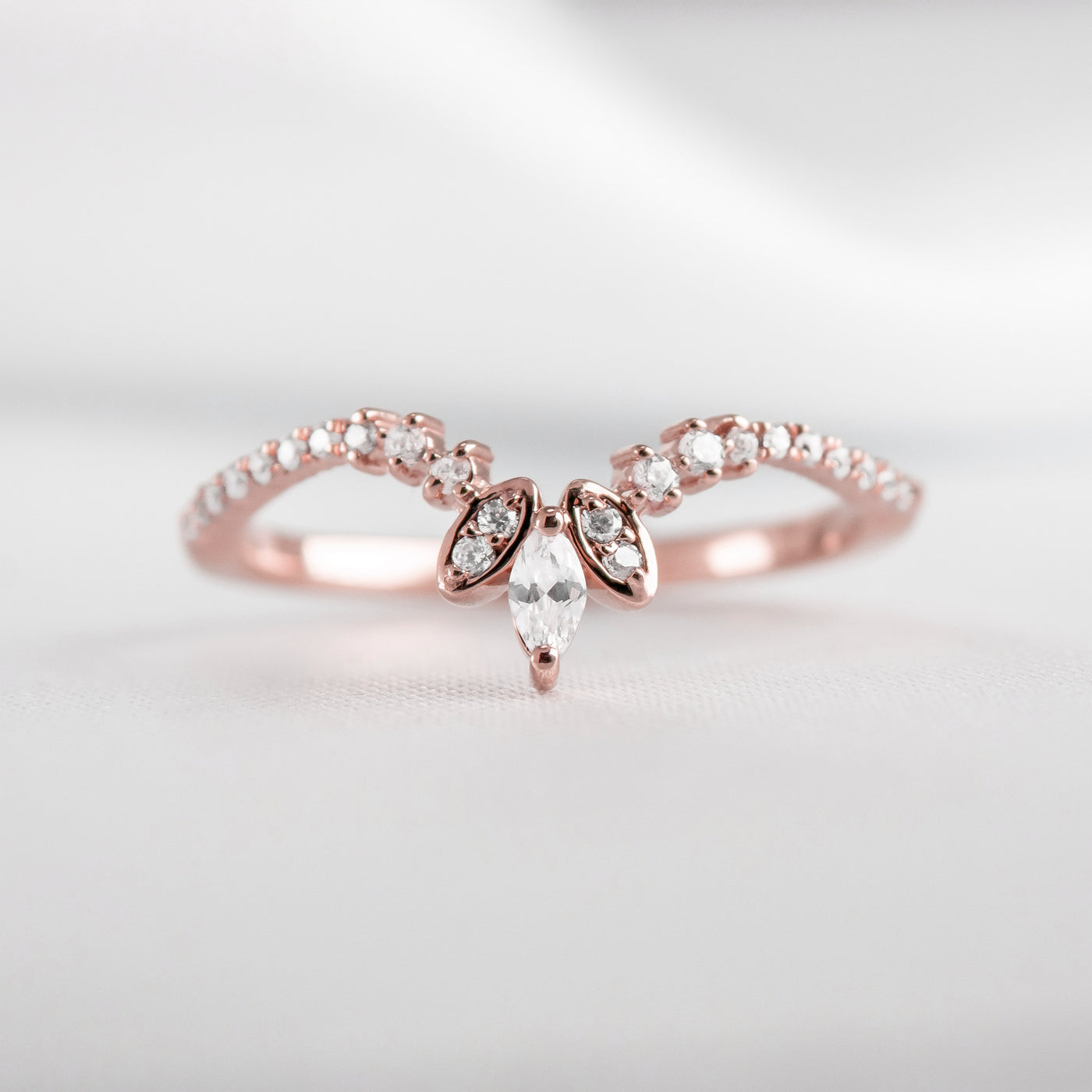 The Halee Diamond Chevron Wedding Ring - Lisa Robin#color_18k-rose-gold
