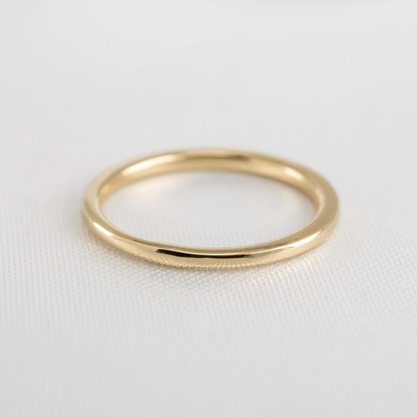 The Jamie Dome Wedding Ring | Lisa Robin#color_10k-yellow-gold