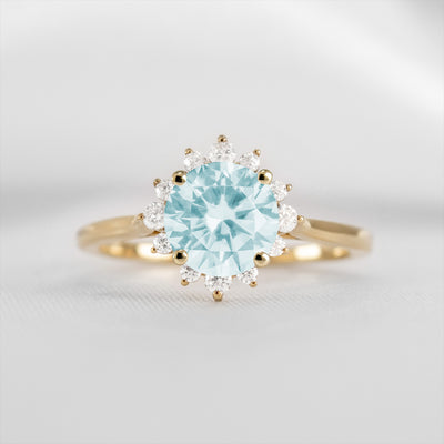 Shown in 1.0 carat Aquamarine* The Jaylin Aquamarine with Diamond Halo Engagement Ring / Lisa Robin#color_14k-yellow-gold