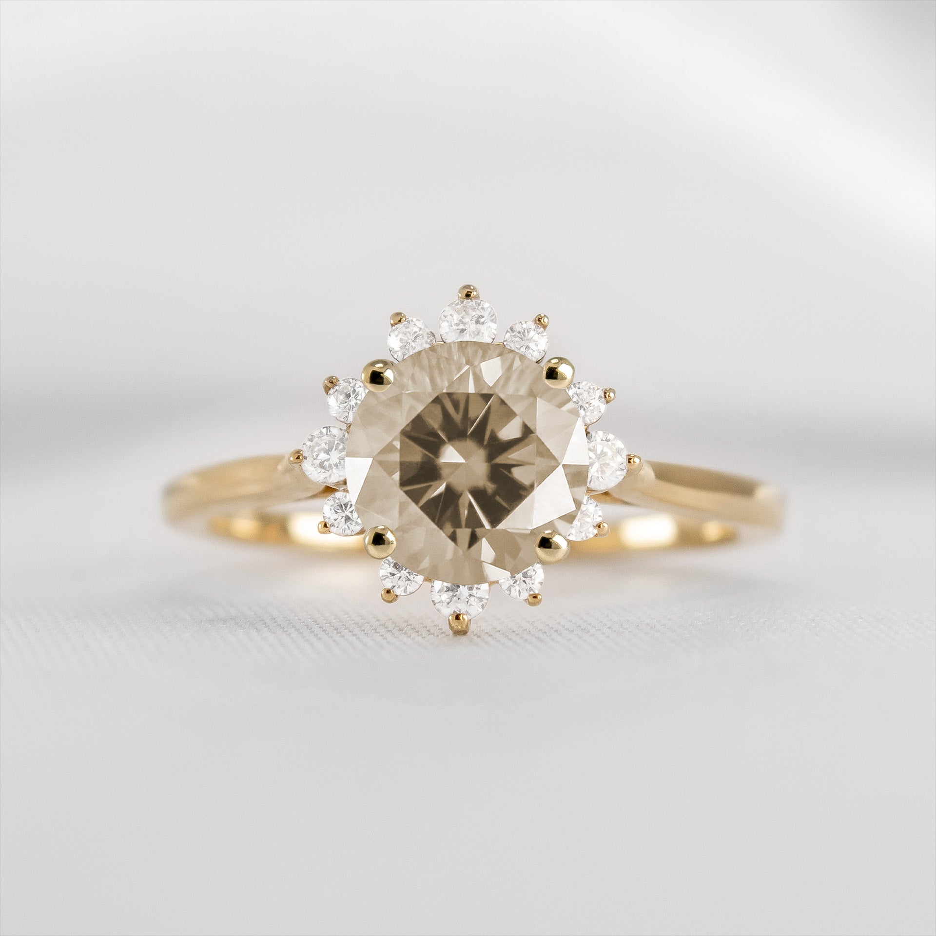 Shown in 1.0 carat Champagne Diamond* The Jaylin Champagne Diamond Halo Engagement Ring | Lisa Robin#color_14k-yellow-gold