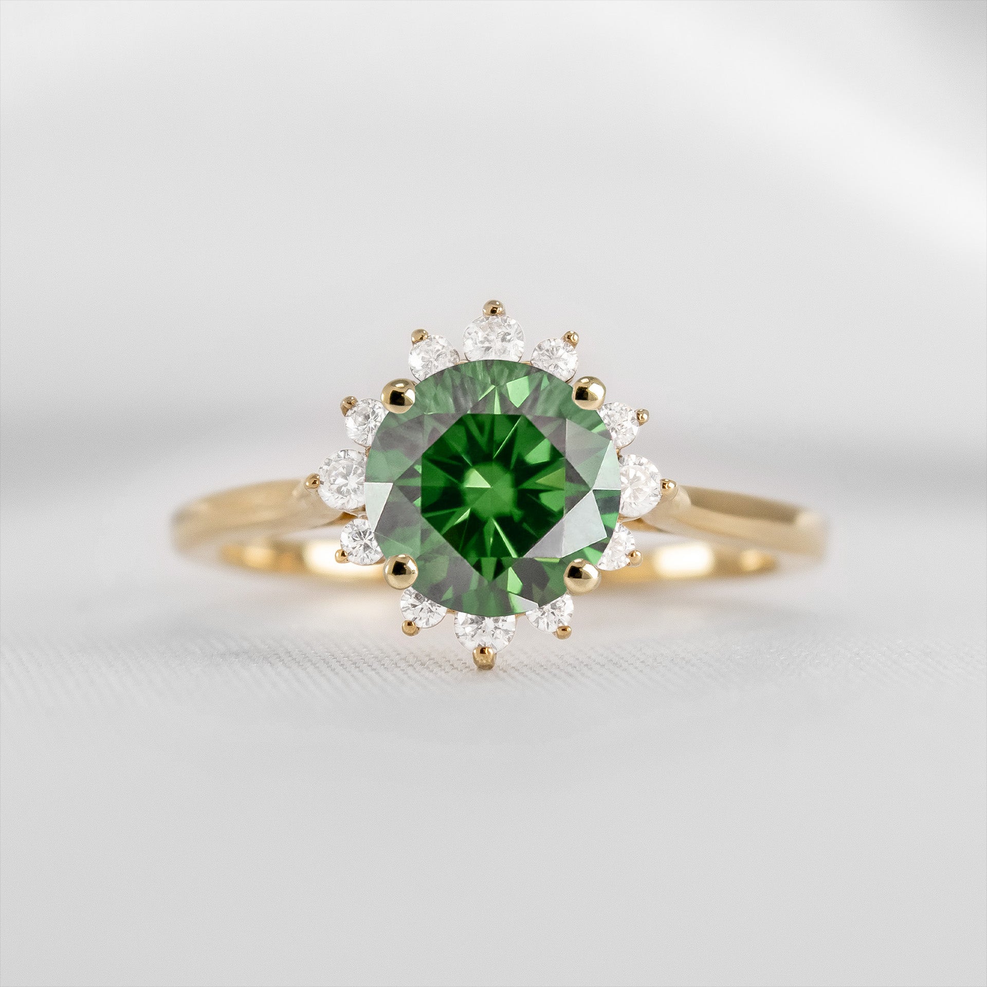 Shown in 1.0 carat Green Diamond* The Jaylin Green Diamond Halo Engagement Ring | Lisa Robin#color_14k-yellow-gold