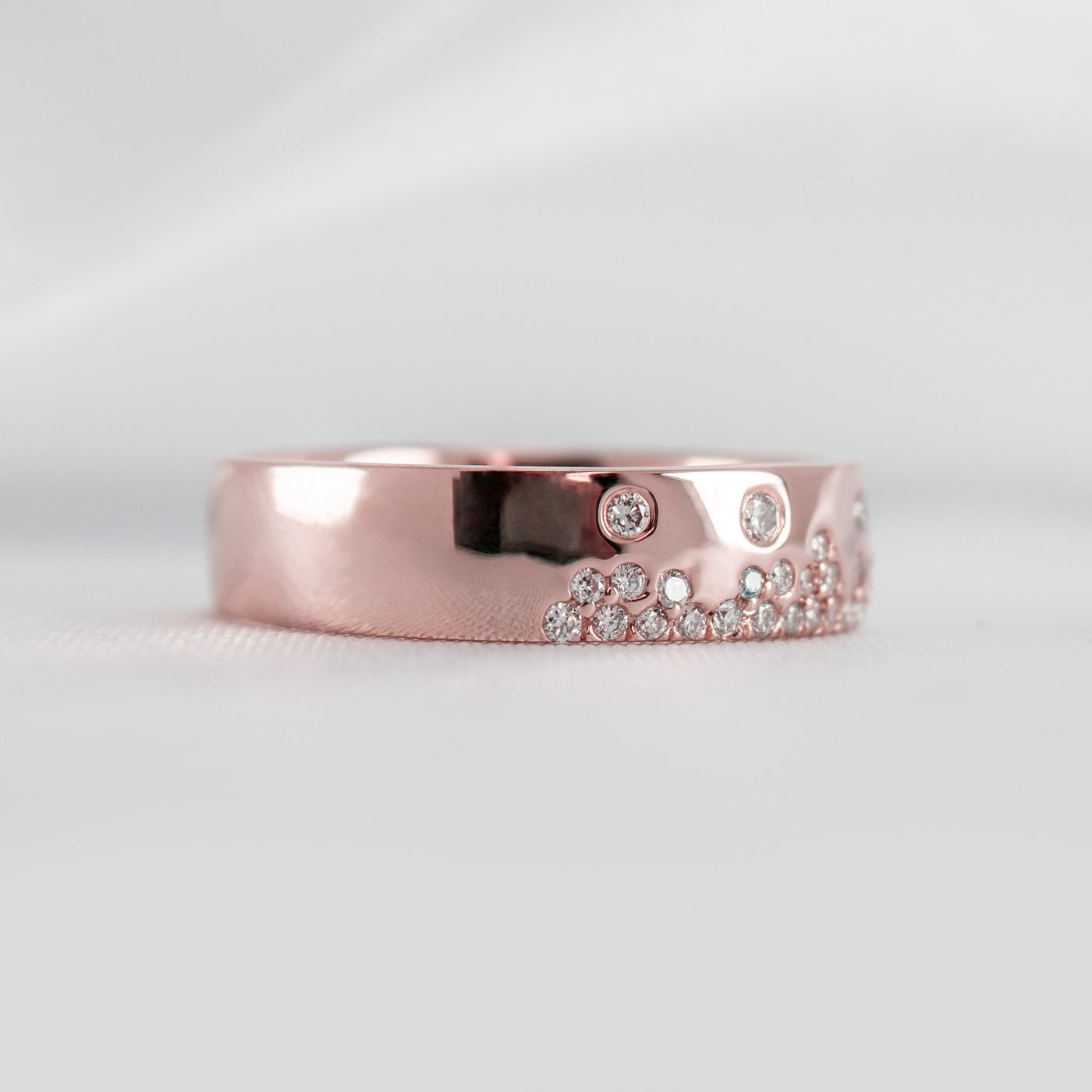 The Jordan Scatter Diamond Wedding Ring | Lisa Robin#color_18k-rose-gold