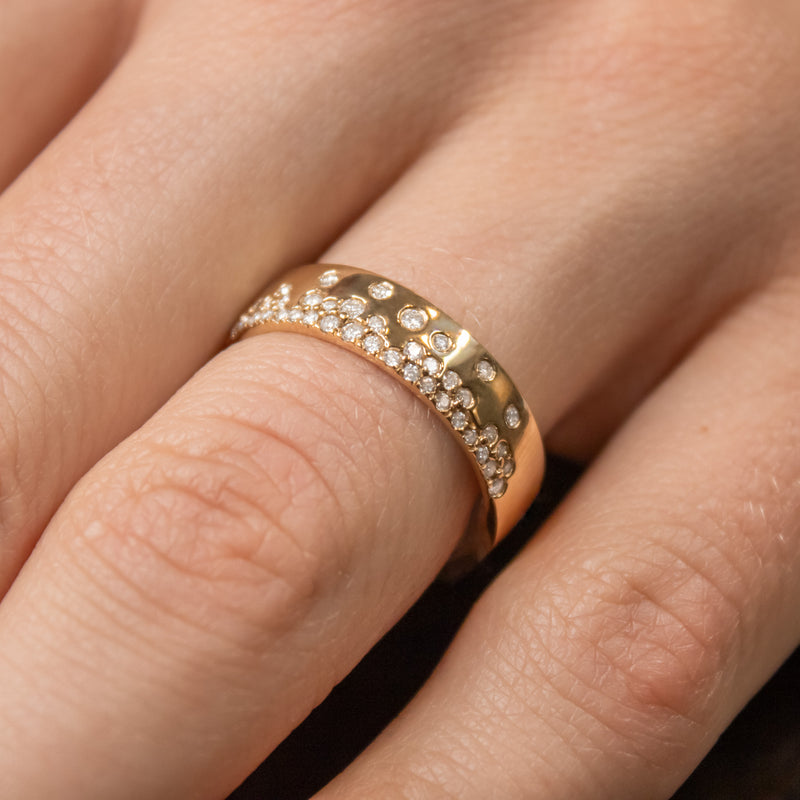 The Jordan Scatter Diamond Wedding Ring | Lisa Robin