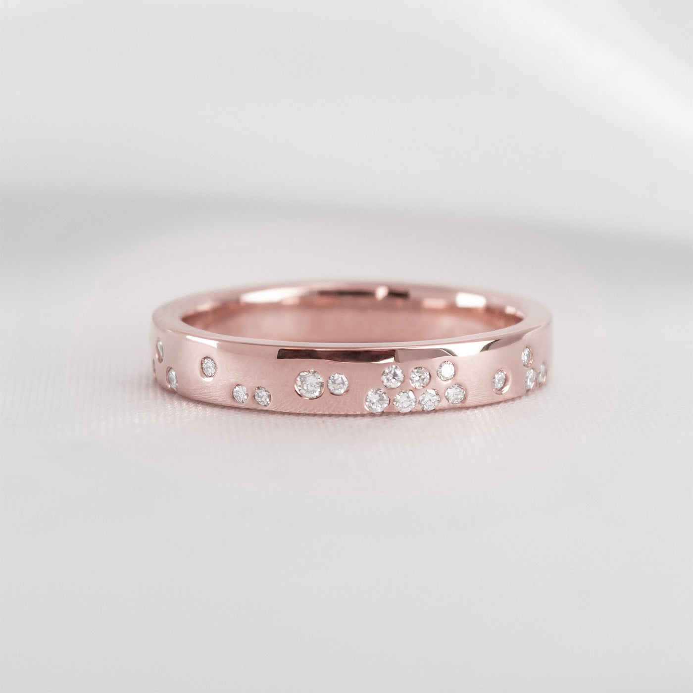 The Jordan Scatter Diamond Narrow Ring | Lisa Robin#color_14k-rose-gold