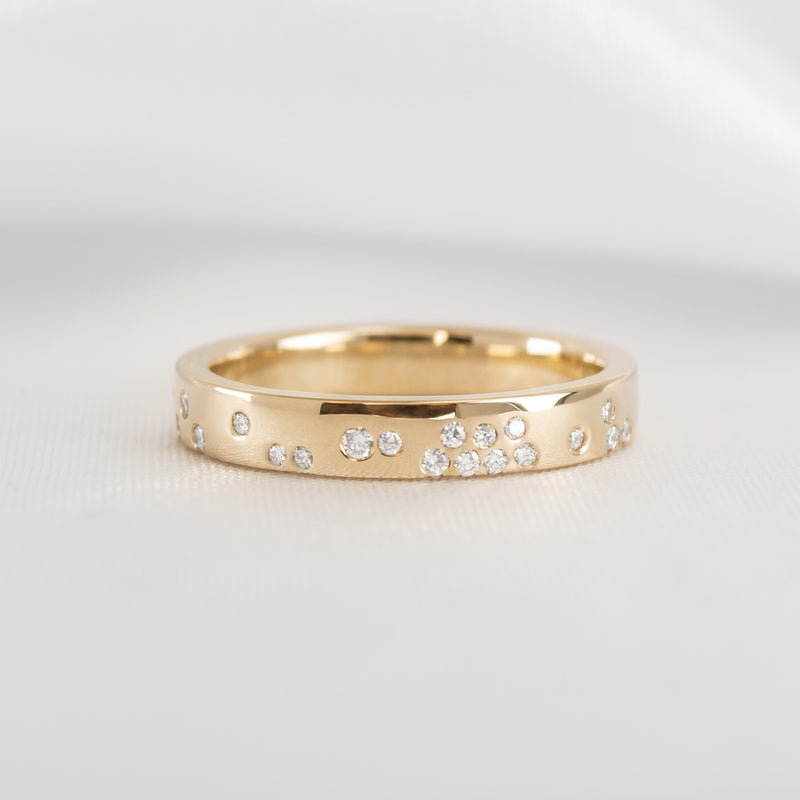 The Jordan Scatter Diamond Narrow Ring | Lisa Robin