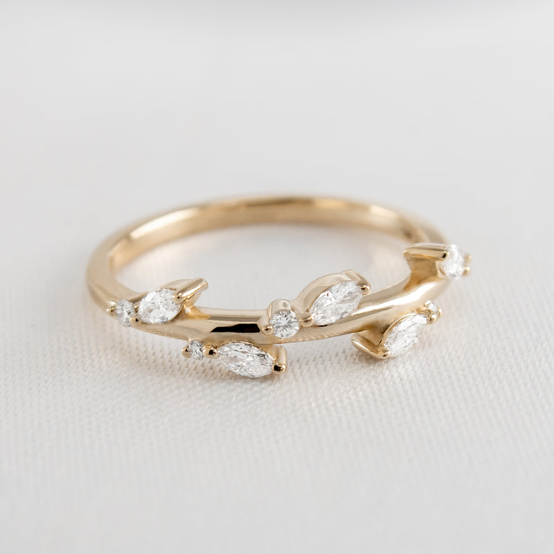 The Kaliko Diamond Wedding Ring | Lisa Robin