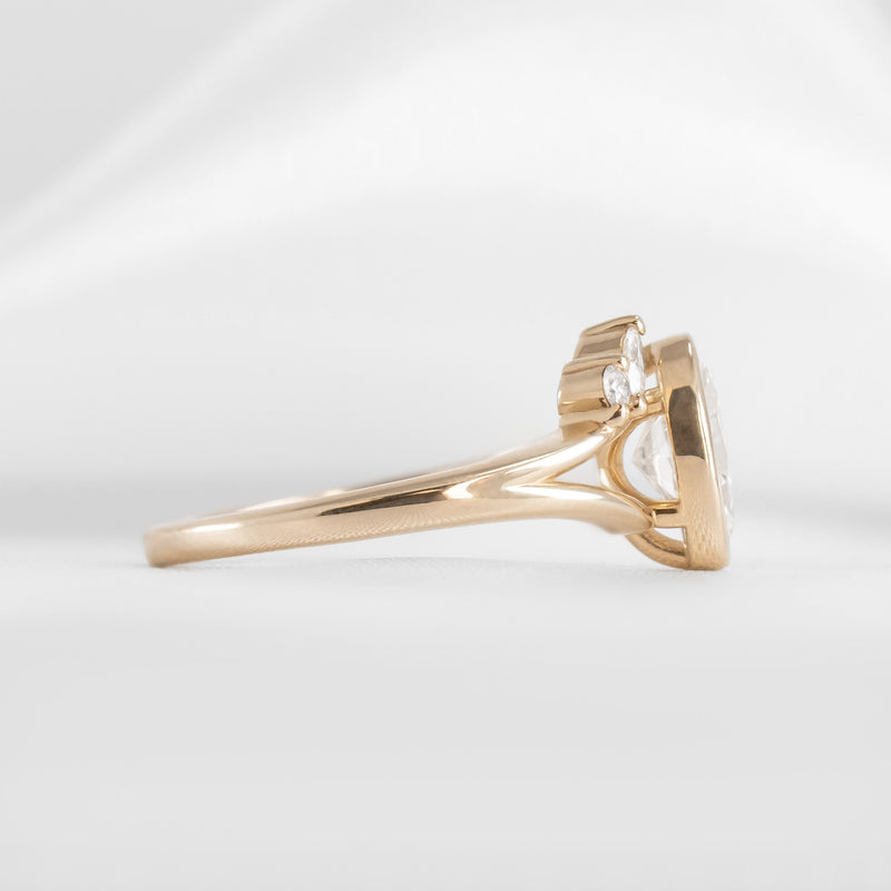The Kallely Bezel Engagement Ring | Lisa Robin
