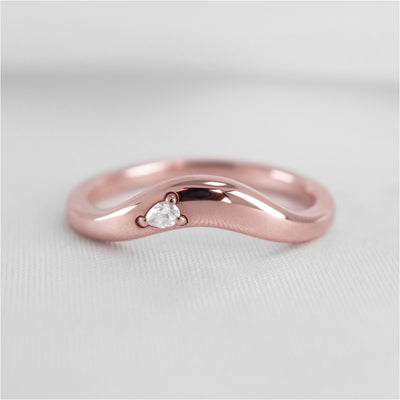 The Kiran Curved Chunky Wedding Ring with pear Diamond | Lisa Robin#color_14k-rose-gold