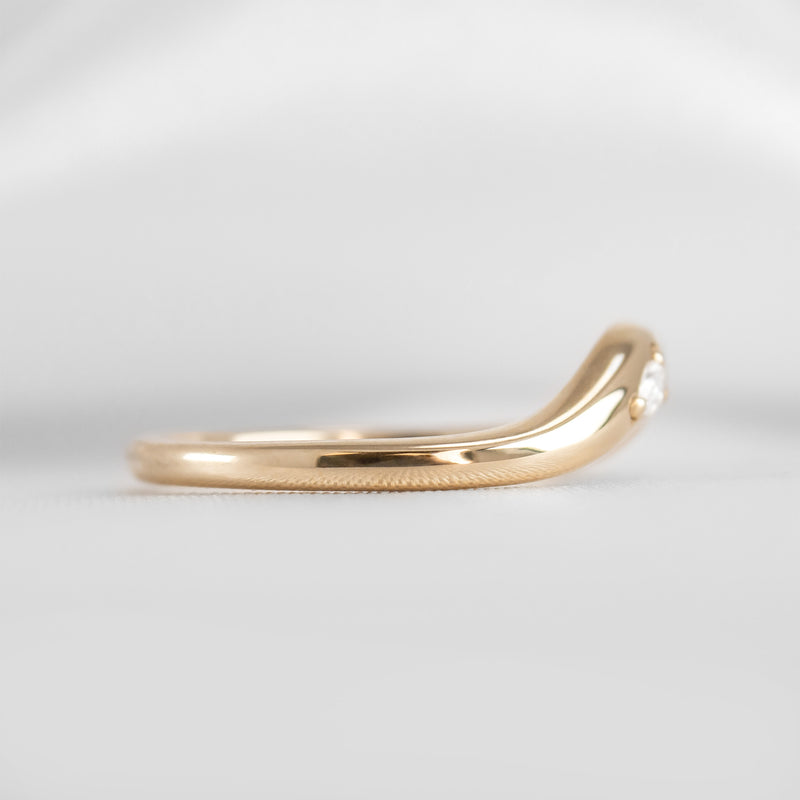 The Kiran Curved Chunky Wedding Ring with pear Diamond | Lisa Robin