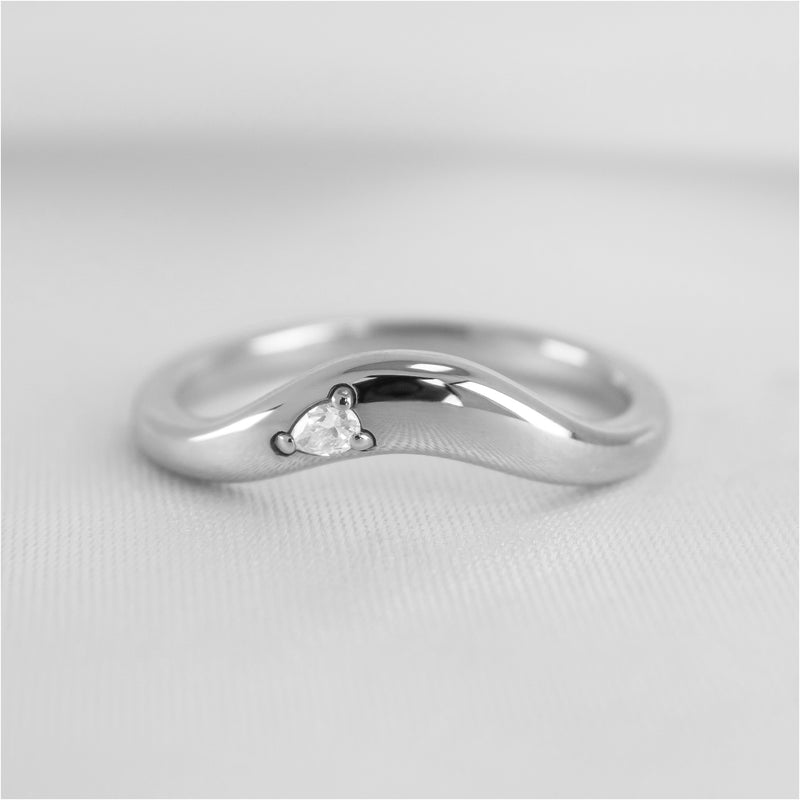 The Kiran Curved Chunky Wedding Ring with pear Diamond | Lisa Robin