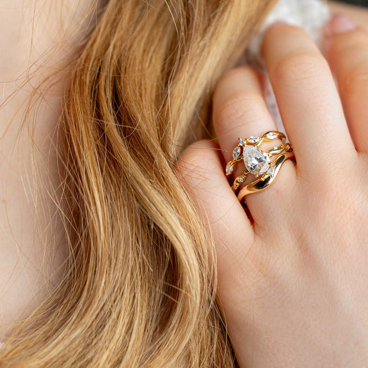 Kallely Oval Bezel Engagement Ring | Asymmetric Diamond Ring