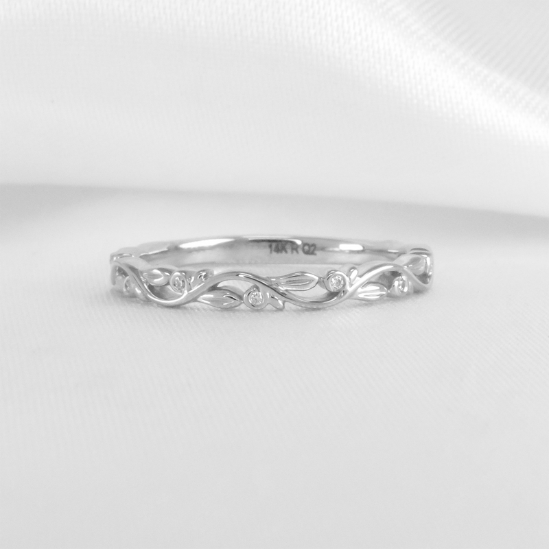 Leaf and Vine Diamond Wedding Ring  | Lisa Robin