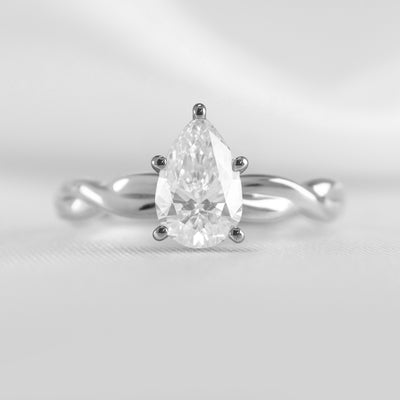 Shown in 1.5 Carat Diamond* The Leila Twist Engagement Ring | Lisa Robin#color_platinum