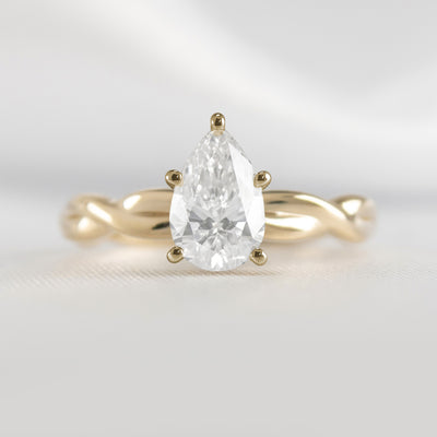Shown in 1.5 Carat Diamond* The Leila Twist Engagement Ring | Lisa Robin#color_14k-yellow-gold