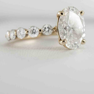 Lisa Floating Diamond Engagement Ring with Oval Diamond in Yellow Gold