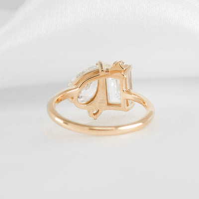 2.0 Carat Emerald Cut with 1.5 Carat Pear * The Lyric Toi et Moi | Lisa Robin#color_14k-yellow-gold