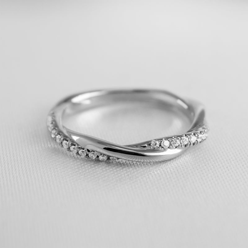 The Maria Twist Diamond Wedding Ring - Lisa Robin