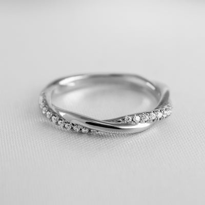 The Maria Twist Diamond Wedding Ring - Lisa Robin