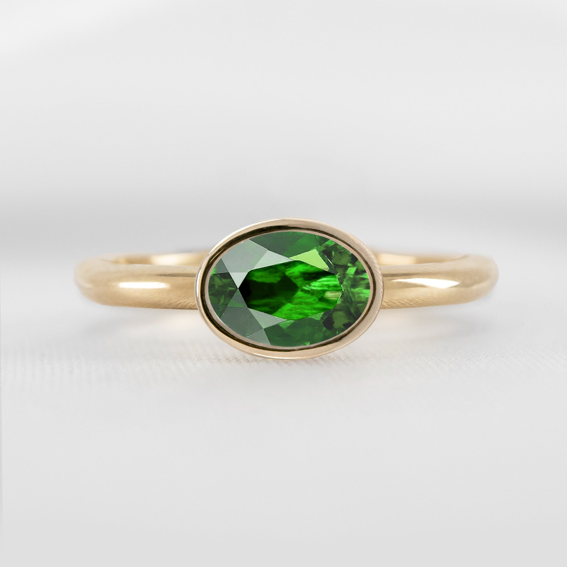 Shown in 1.30 Carat Green Diamond * The Nova East West Bezel Engagement Ring | Lisa Robin#color_14k-yellow-gold 