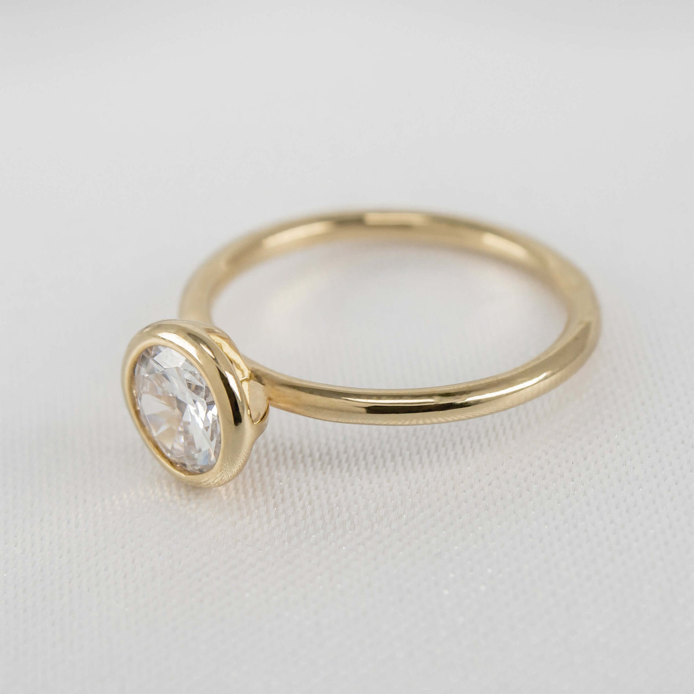 Shown in 1.0 Carat * The Nova Bezel Diamond Engagement Ring | Lisa Robin#color_18k-yellow-gold