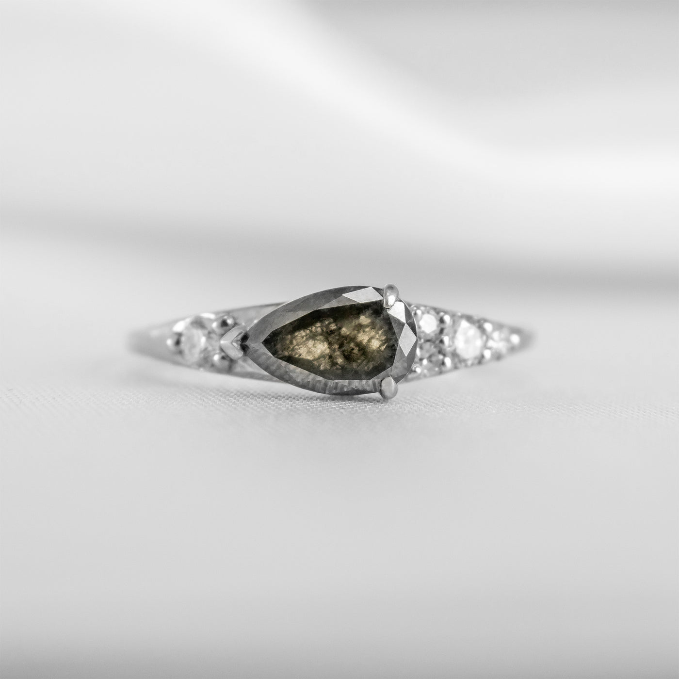 Salt and Pepper Diamond Ring Lisa Robin - Main Image